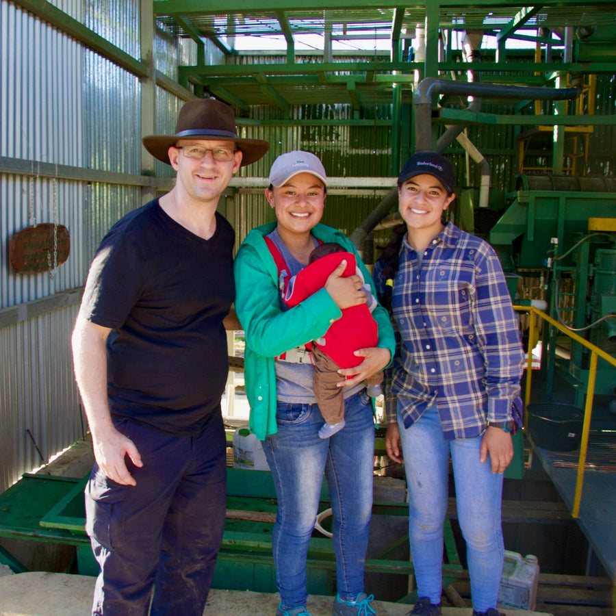 Hasbean Green Buyer Roland Glew with Joyce and Johana Calderón at Micro-Beneficio Granitos de Altura del Ortiz in San Jose, Costa Rica