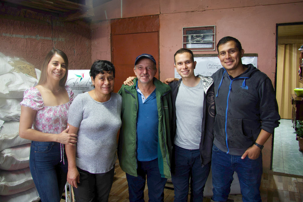 The Arietta Family - Yessica, Maria, Carlos, Jose Ignacio and Esteban