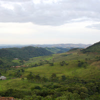A view over the surrounding hills of Fazenda Inglaterra in Brazil