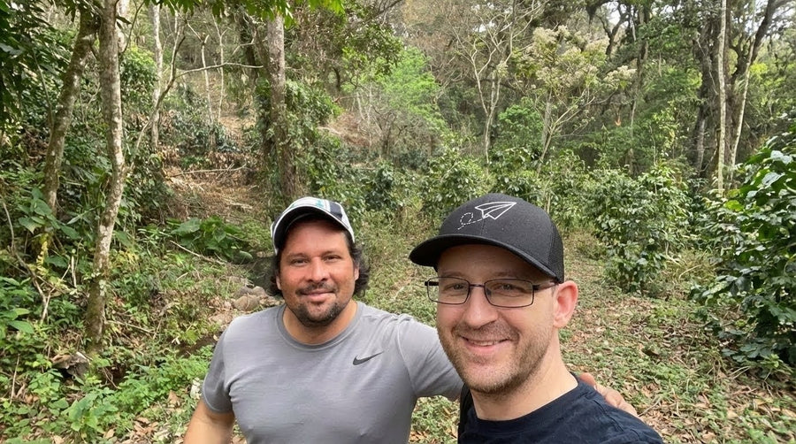 Miguel Giron, brother of José who owns La Alondra and Orquidea in Honduras, with Ozone Green Buyer Roland Glew